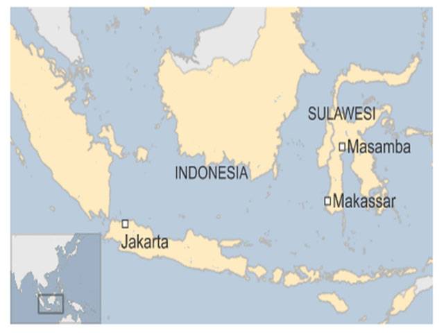 Indonesian plane carrying 10 loses contact in Sulawesi