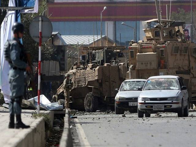 Taliban bomber targets Nato convoy