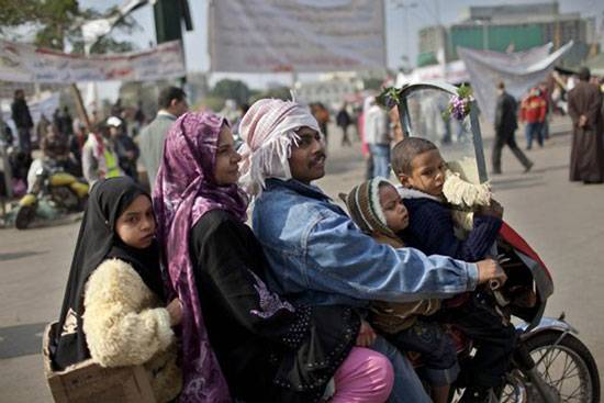 Kamikaze bikers of Lahore