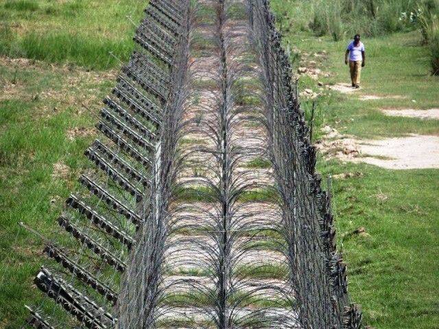 India again violates LoC truce