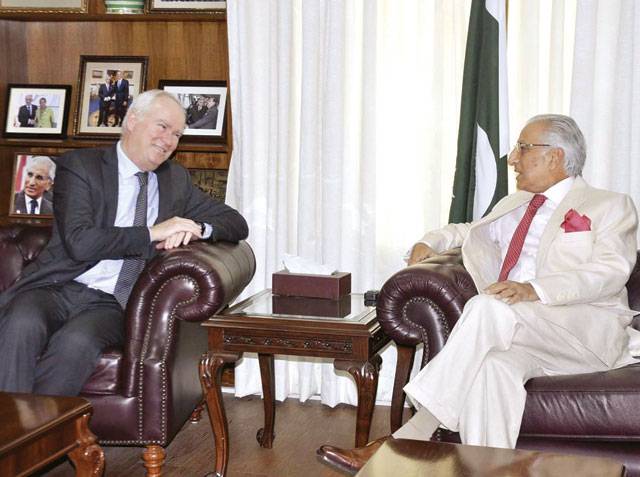 Pakistan urges UK to help solve Kashmir dispute 