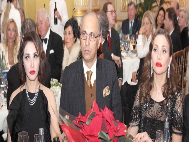 Pak ambassador gives $5,000 to France charity