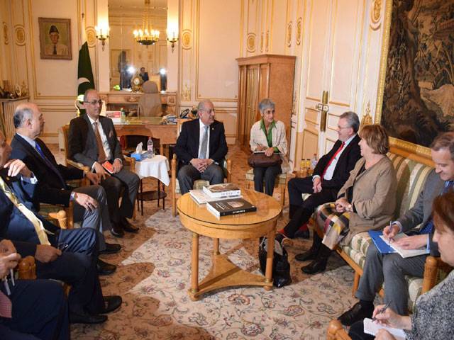 Pakistan, France agree to further deepen bilateral ties