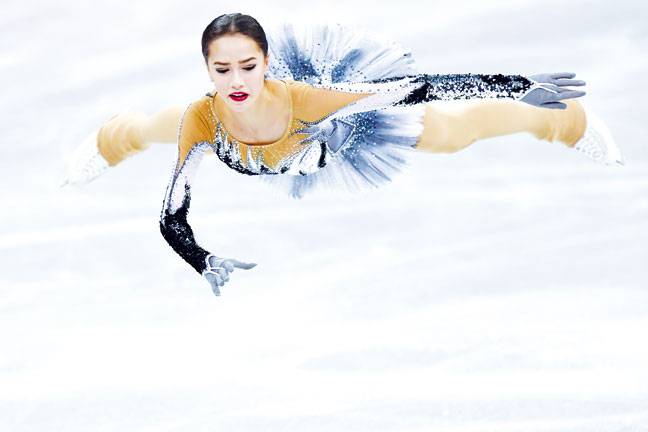 Record-breaker Zagitova stuns Medvedeva