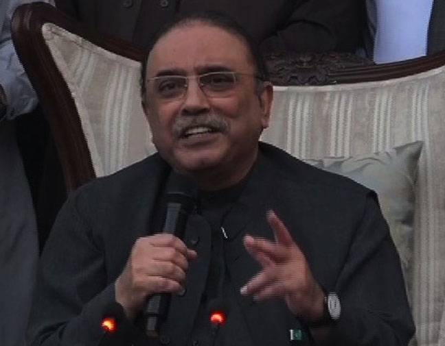 Abbasi, Asif don’t qualify to be in office, claims Zardari