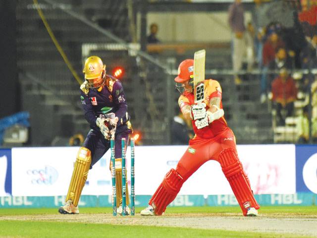 Pietersen blitz helps Quetta thrash Islamabad