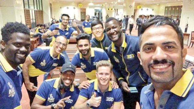 Peshawar, Islamabad arrive in Karachi for PSL final