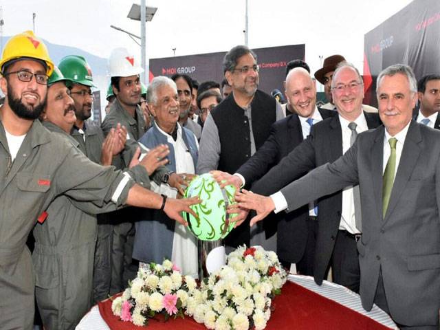 PM inaugurates Tolanj gas processing facility in Kohat