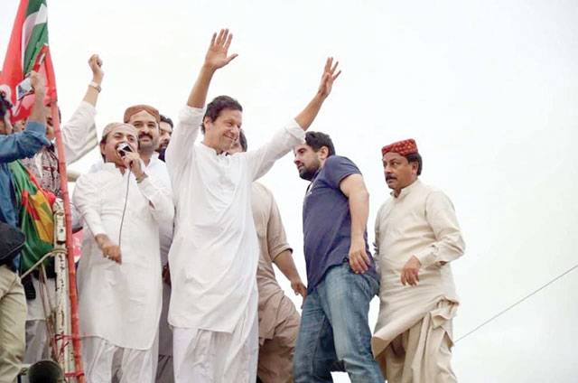 Imran lambasts PPP for failing to deliver 