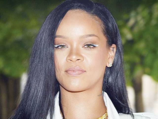 Rihanna donates money from makeup product to charity