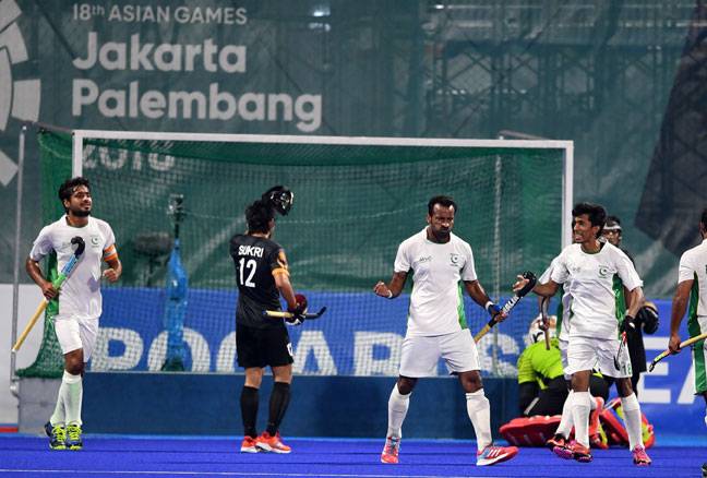 Pakistan rout Malaysia 4-1 in hockey event