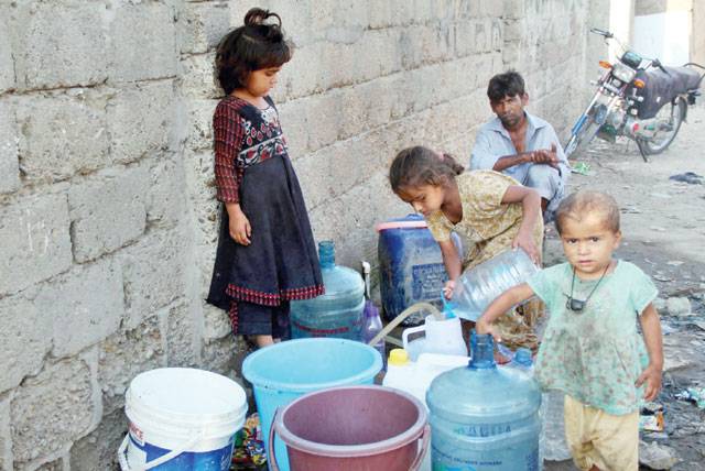 Water tanker mafia looting Karachiites