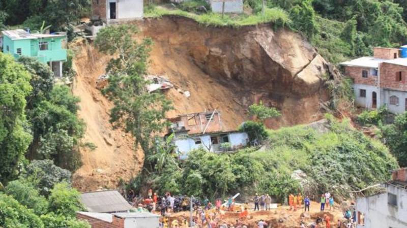 Mudslide in Rio de Janeiro state kills 10