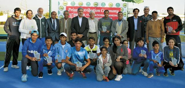 Aqeel, Sara win Federal Cup Tennis titles