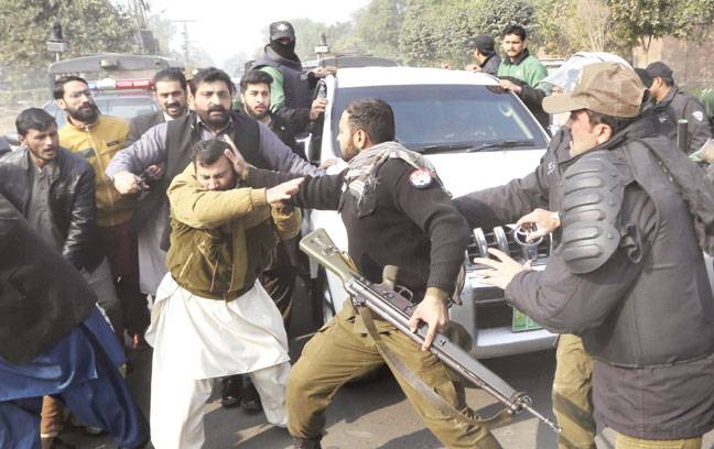 Nawaz shifted to Lahore’s Kot Lakhpat Jail