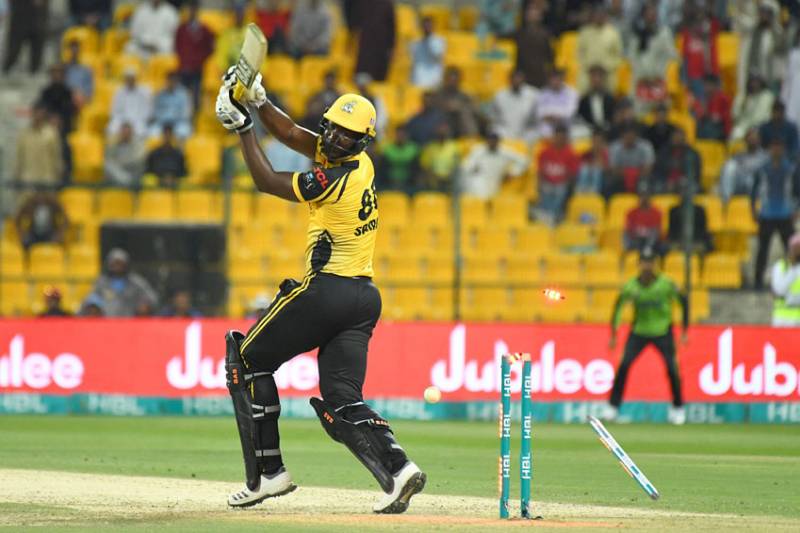 Misbah, Sammy pull off a heist for Peshawar against Lahore