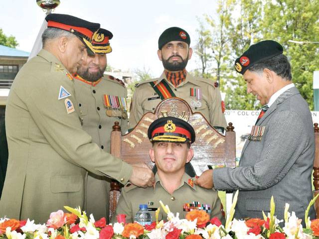 COAS installs Lt-Gen Abbasi as FF Regiment Col Commandant