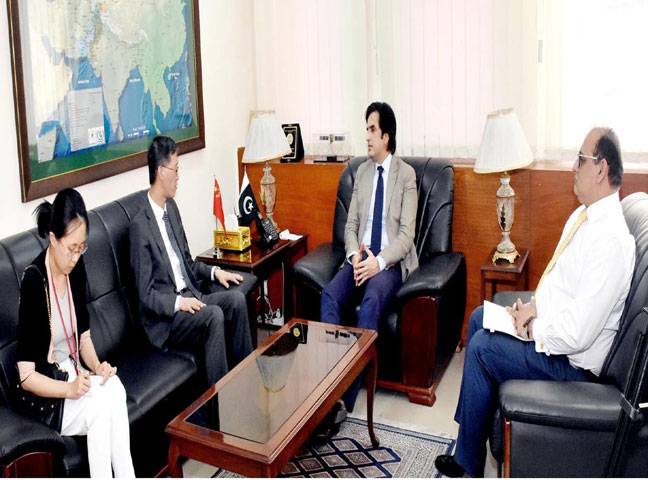 Pakistan, China agree to expedite work on Sukkur-Hyderabad Motorway