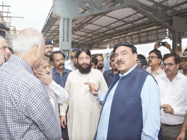 India left no room for dialogue: Rasheed