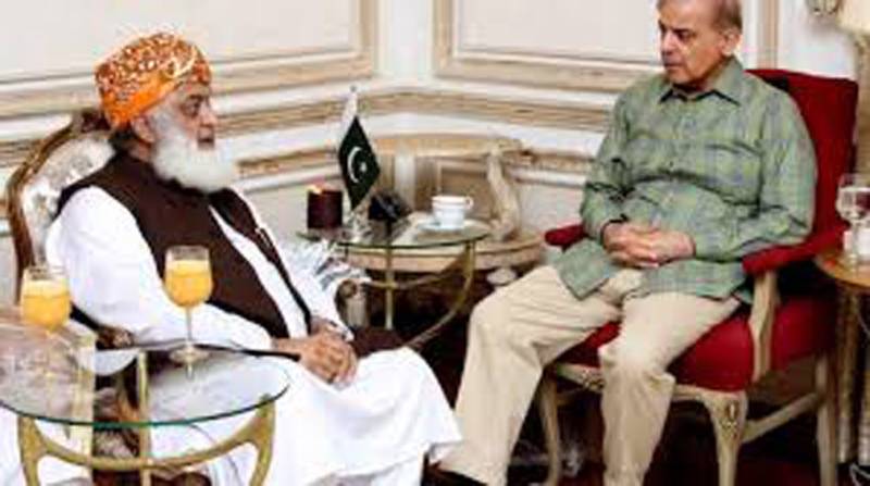 Shehbaz discusses Fazl’s sit-in with Nawaz Sharif