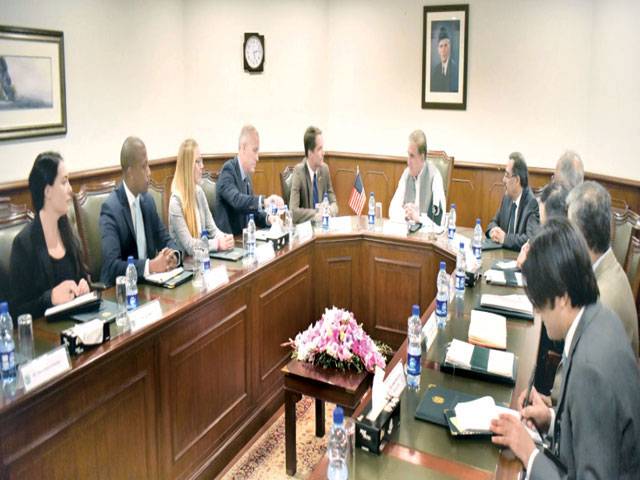 Qureshi for more active US role on Kashmir