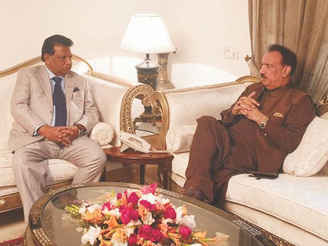 Outgoing envoy of Sri Lanka holds farewell meeting with Senator Rehman Malik