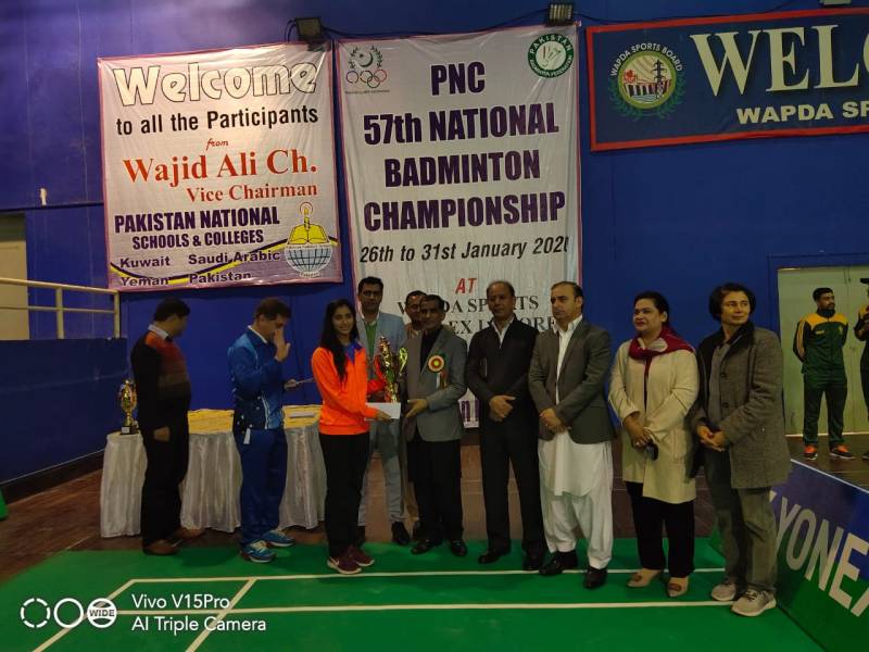 Mahoor, Murad grab national badminton singles titles