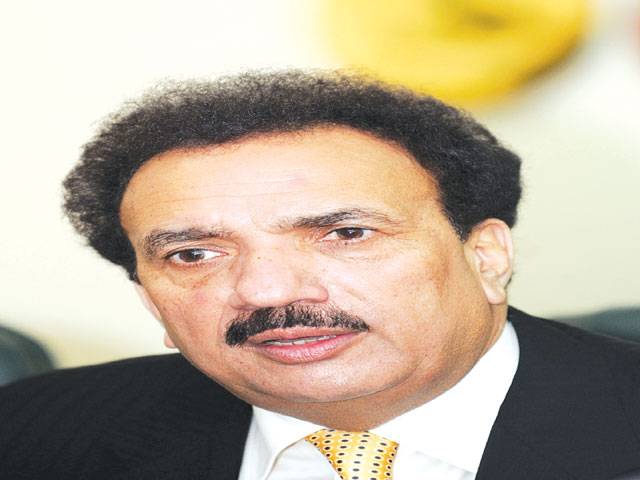 Rehman Malik takes serious notice of desecration of national flag