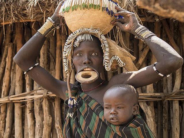 Stunning photos reveal unique beauty of Ethiopia's much-feared Mursi tribe