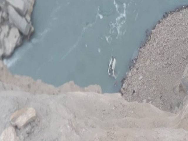 20 passengers die as van falls into Indus near Skardu