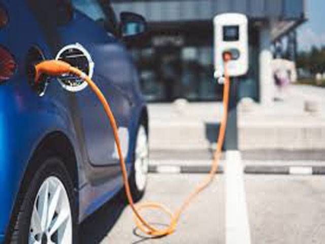 Govt to consult all stakeholders for devising Electric Vehicle Policy