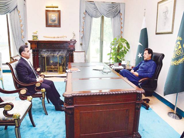 DG ISI calls on PM Imran Khan