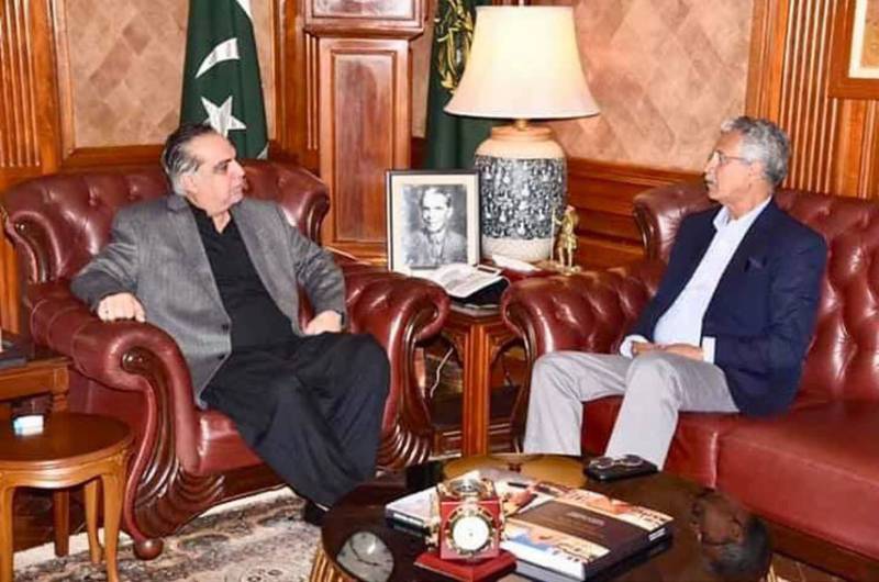 Mayors of Karachi, Hyderabad meet Sindh governor