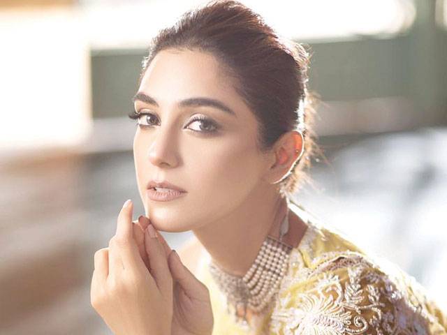 Maya Ali dons a dreamy sunshine hued saree