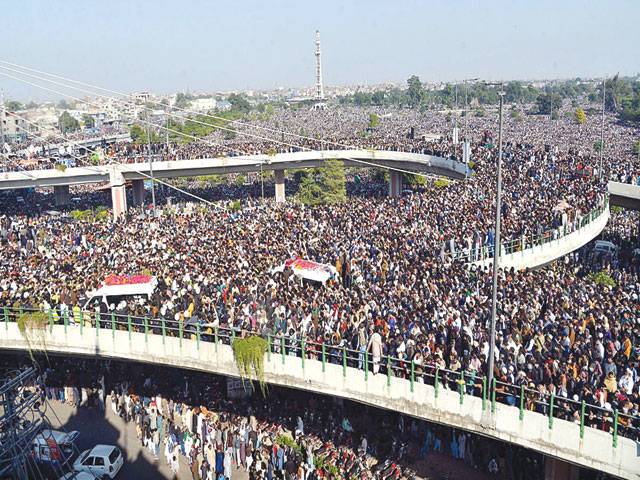 TLP chief Khadim Hussain Rizvi laid to rest