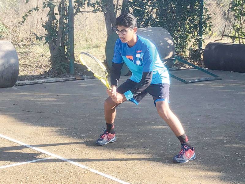 Aqeel, Muzammil reach BB Shaheed Tennis semis