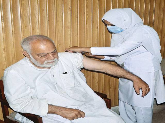 13 centers in Multan to vaccinate elderly people