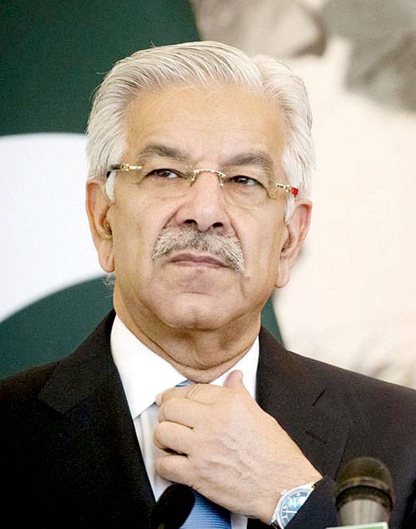 Khawaja Asif moves LHC for bail