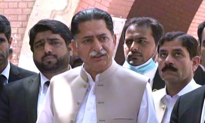 LHC censures Javed Latif for defaming institutions