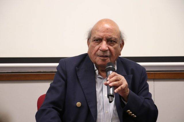 Veteran journalist IA Rehman passes away in Lahore