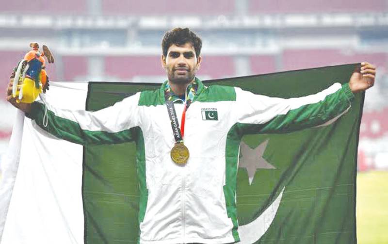 Arshad grabs gold in Iran to keep Pakistan’s Olympics hopes alive