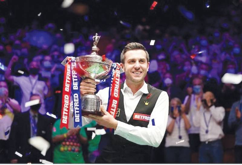 Selby holds off Murphy to claim fourth world snooker title