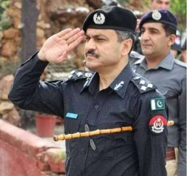 Islamabad IGP orders action against vehicles with tinted glasses