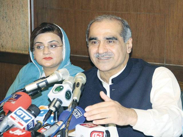 Saad demands judicial inquiry into Ghotki train mishap