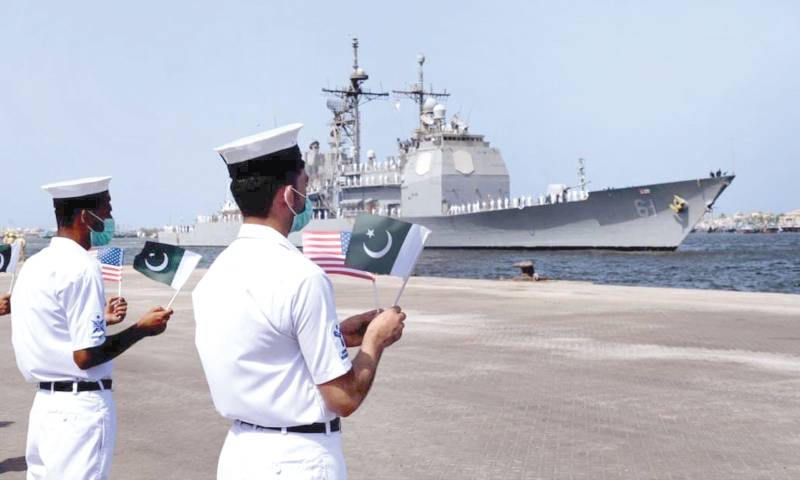 US Navy ship arrives, conducts drills with Pak Navy