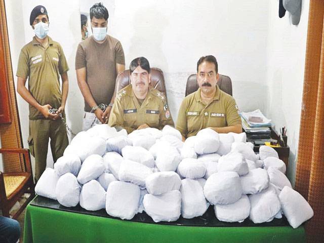 Drug smugglers gang busted in Bahawalpur