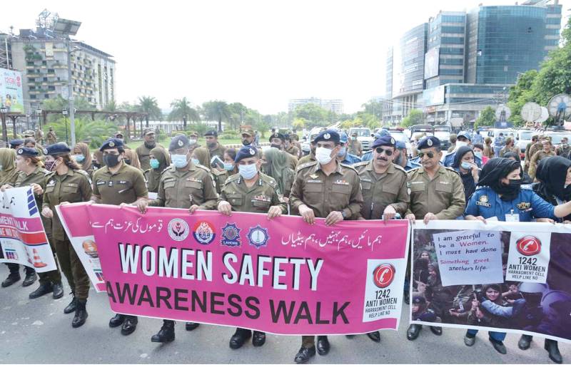 Lahore Police chief pledges protection of women’s rights