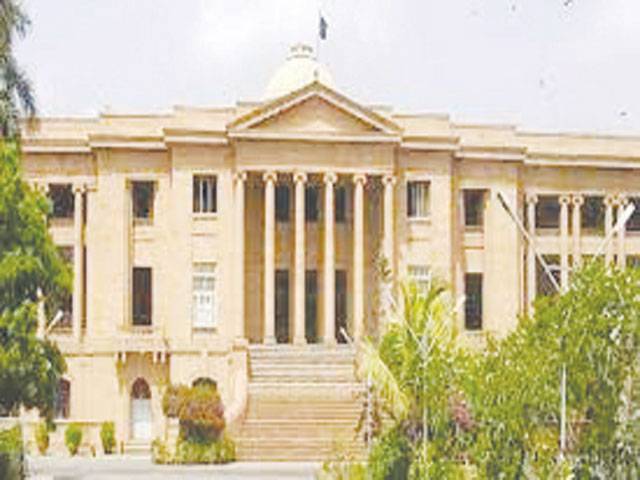 Demolish Karachi’s Makkah Tower in a month: SHC