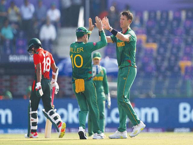 Rabada on fire to help South Africa past Bangladesh