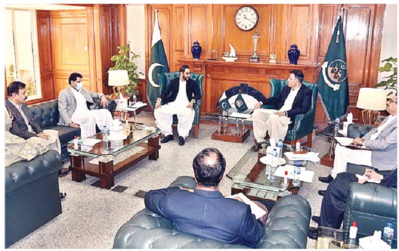 PM’s vision to uplift backward areas on priority, says Asad Umar